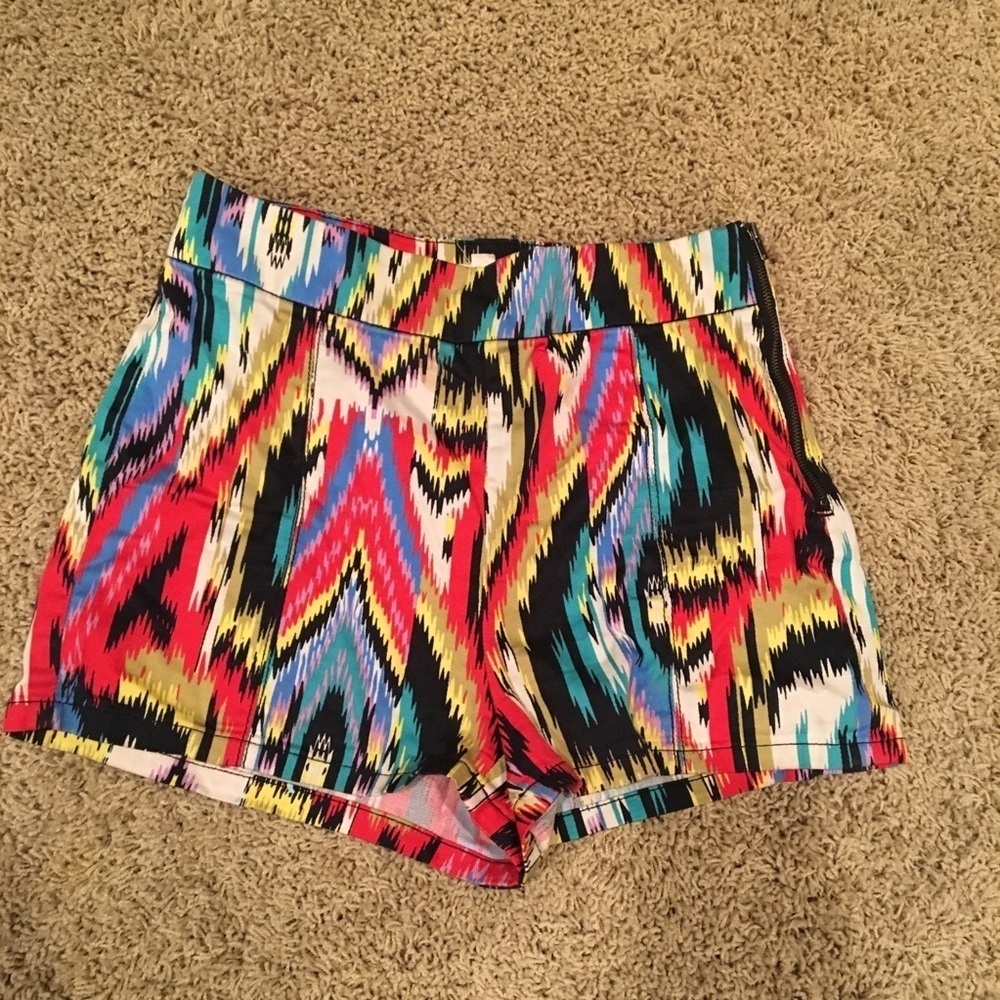Silence and noise tribal print shorts